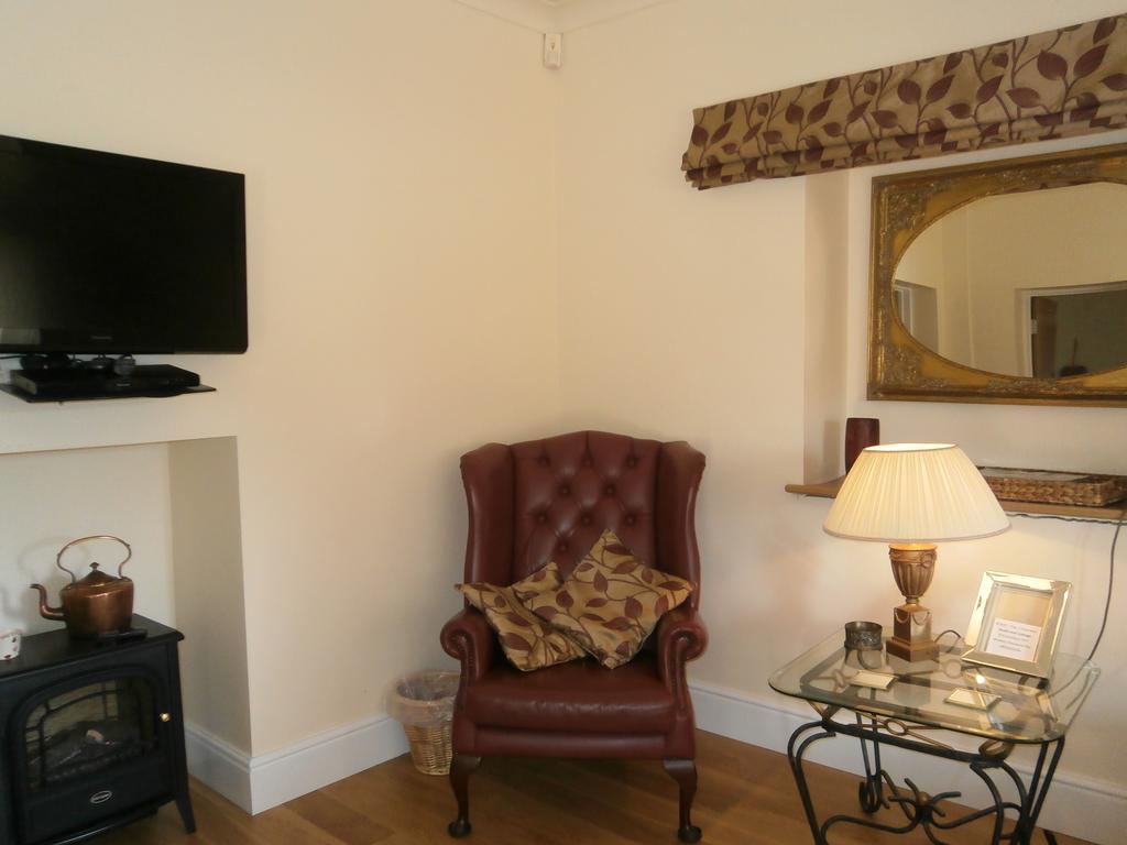 Plas Y Dderwen Bed And Breakfast Aberystwyth Buitenkant foto
